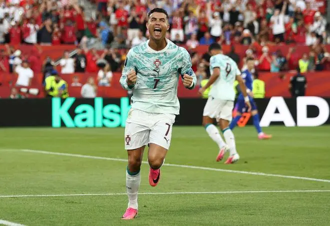 伟大的2-1!C罗破荒创96年世界杯纪录,克罗地亚103分钟进球无效