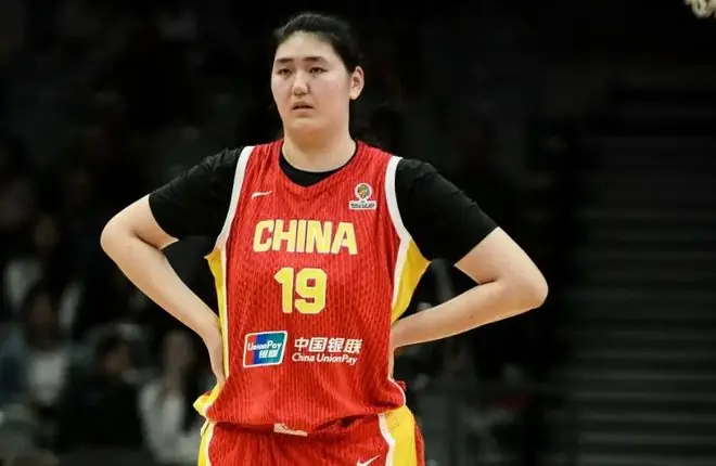 女篮74-76澳大利亚 球员评价:2人优秀,2人及格,6人低迷