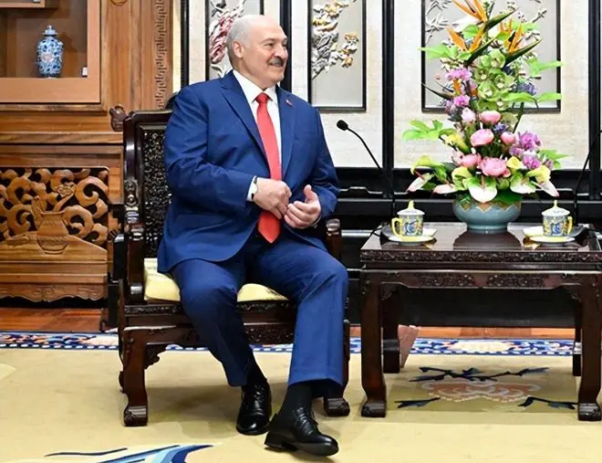 公开向中国“求援”，卢卡申科称不需要武器，只想要中方帮三个忙